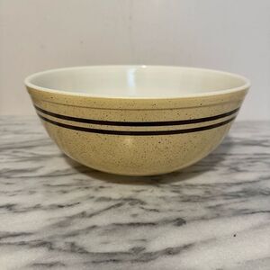 Pyrex Mixing Bowl collectors limited edition 404 4qt